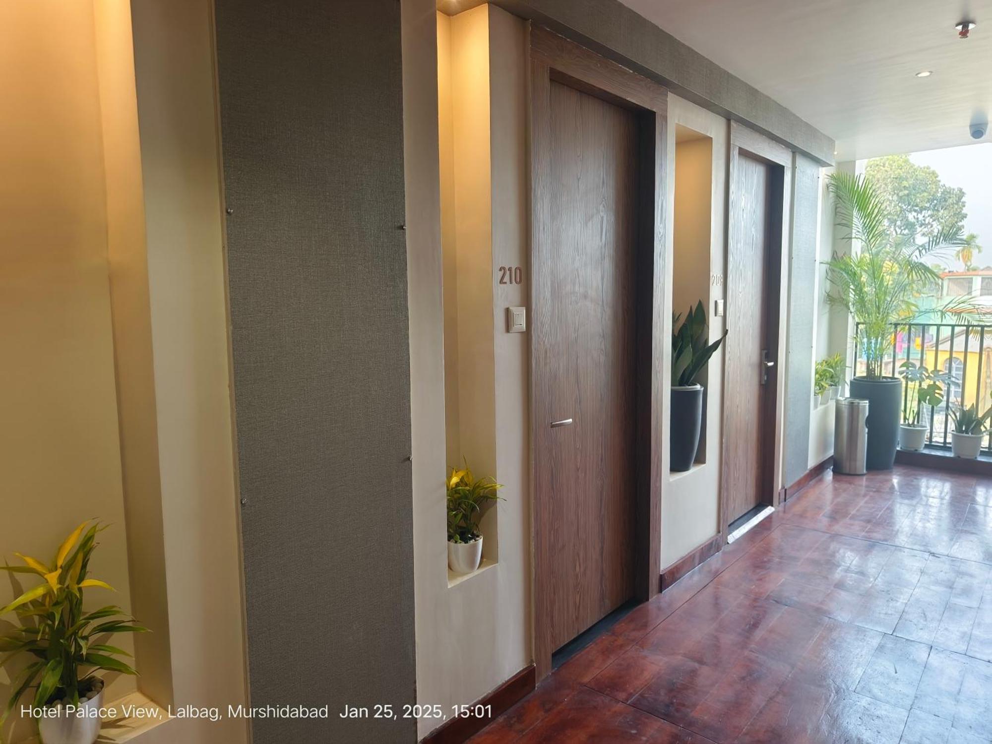 Hotel Palace View Murshidabad Екстериор снимка