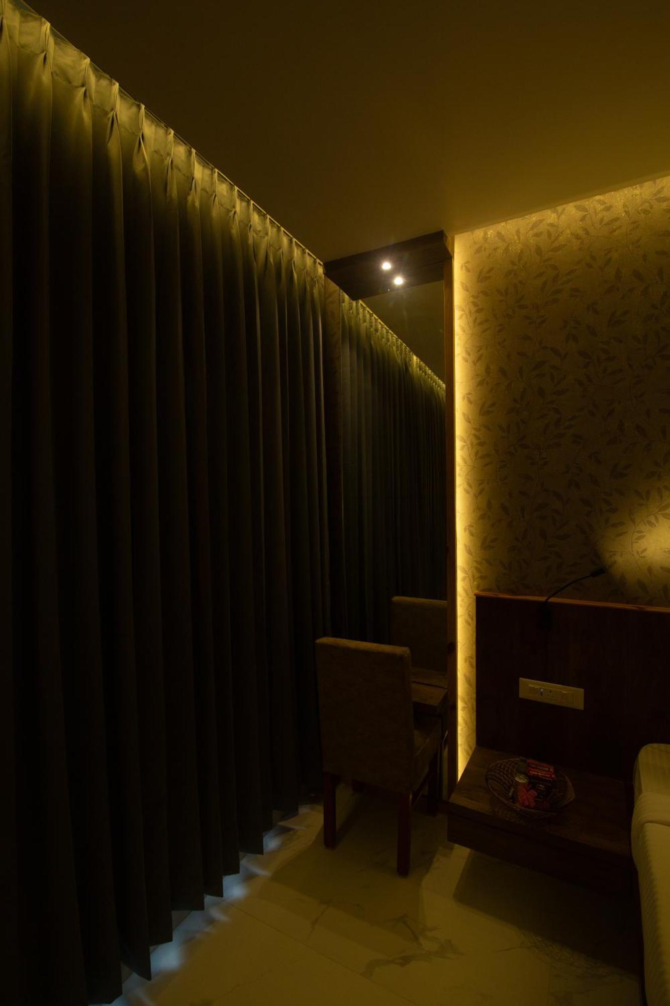 Hotel Palace View Murshidabad Екстериор снимка